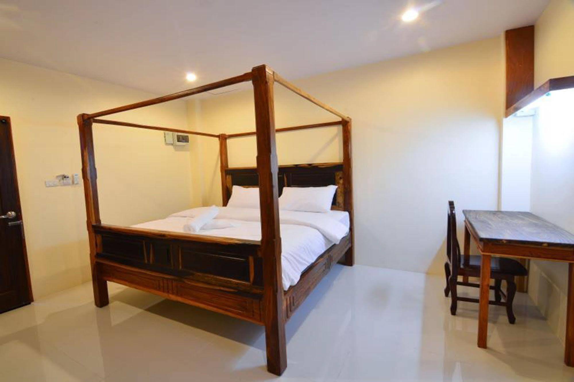 The Boon House, Khon Kaen Hotel Екстериор снимка