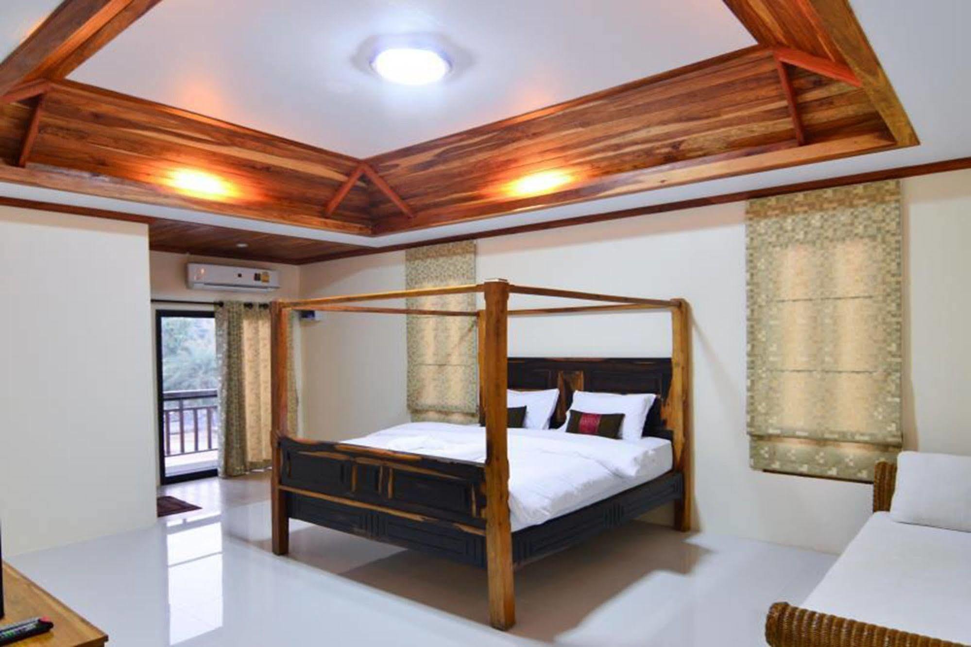 The Boon House, Khon Kaen Hotel Екстериор снимка