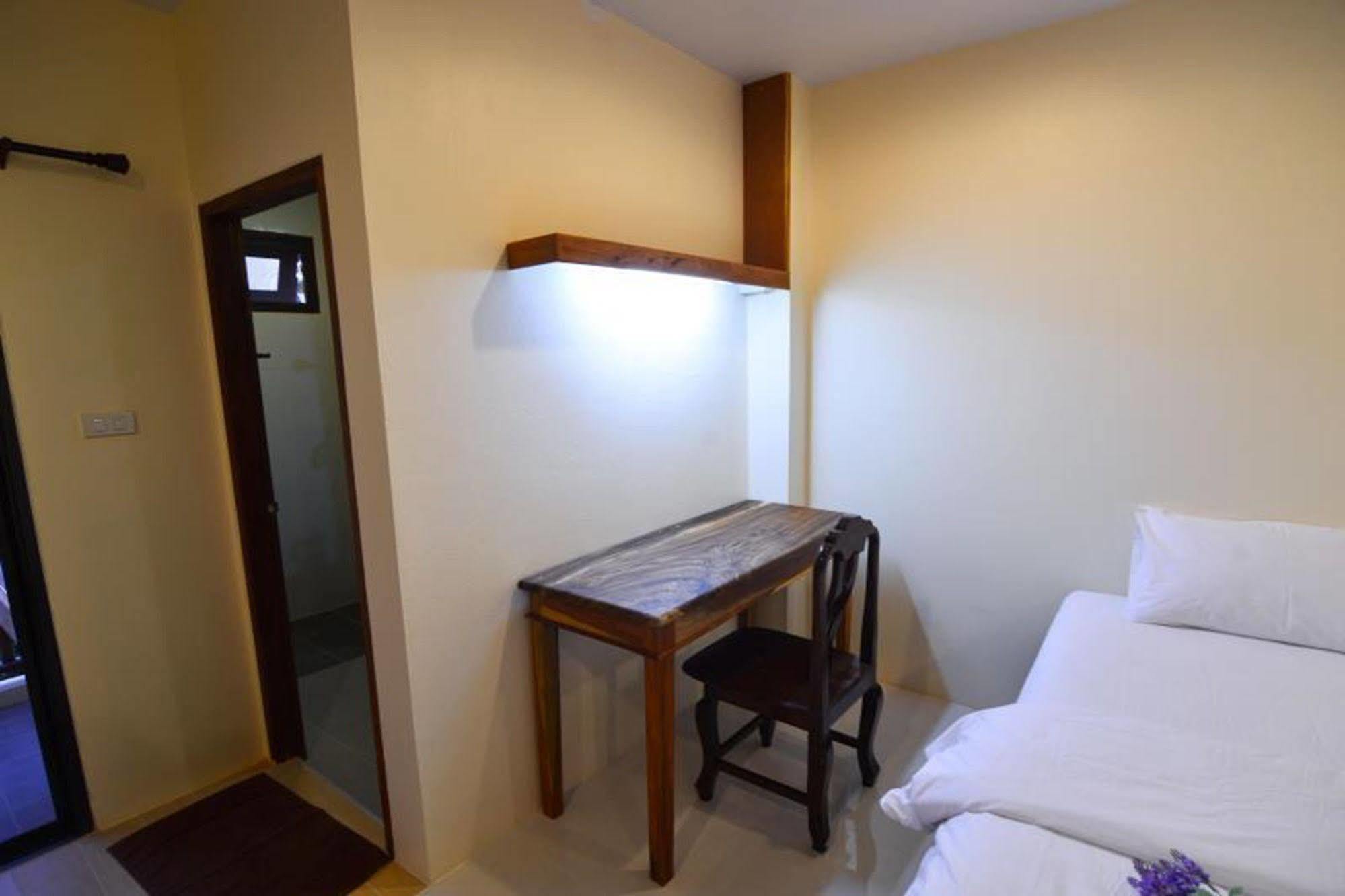 The Boon House, Khon Kaen Hotel Екстериор снимка